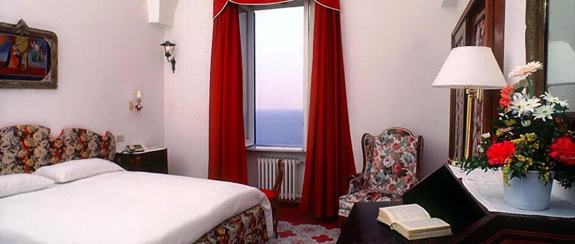 Hotel Luna Convento Amalfi Bilik gambar